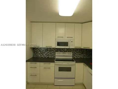 205 Lakeview Drive Weston FL 33326