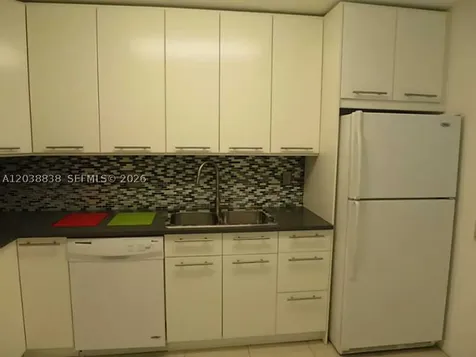 205 Lakeview Drive Weston FL 33326
