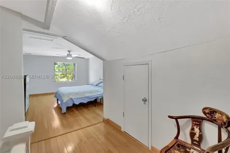 3375 SW 29th Terrace Miami FL 33133