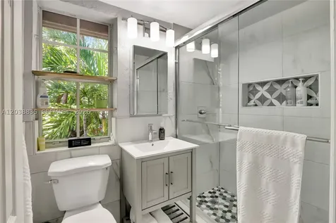 3375 SW 29th Terrace Miami FL 33133