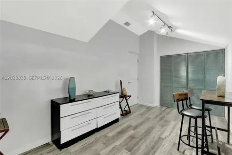 3375 SW 29th Terrace Miami FL 33133