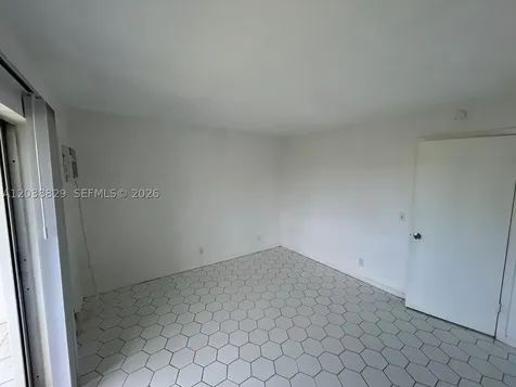 89 Berkshire D West Palm Beach FL 33417