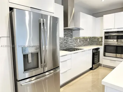 10560 NW 63rd Terrace Doral FL 33178