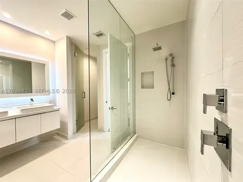 10560 NW 63rd Terrace Doral FL 33178