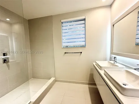 10560 NW 63rd Terrace Doral FL 33178