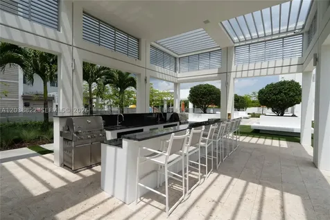 10560 NW 63rd Terrace Doral FL 33178