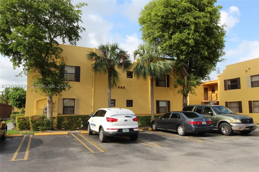 650 NW 114th Avenue Sweetwater FL 33172