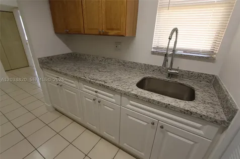 650 NW 114th Avenue Sweetwater FL 33172