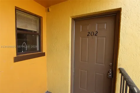 650 NW 114th Avenue Sweetwater FL 33172