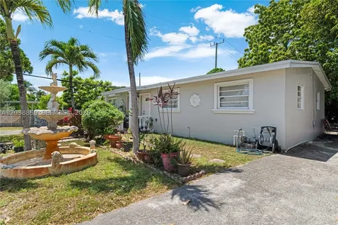 3035 NW 83rd Street Miami FL 33147