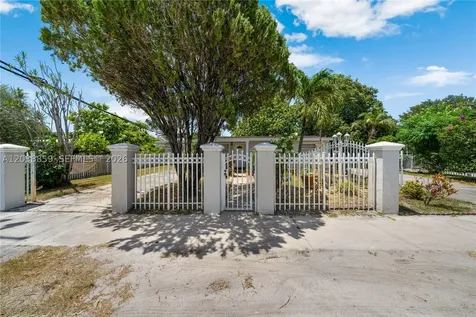 3035 NW 83rd Street Miami FL 33147