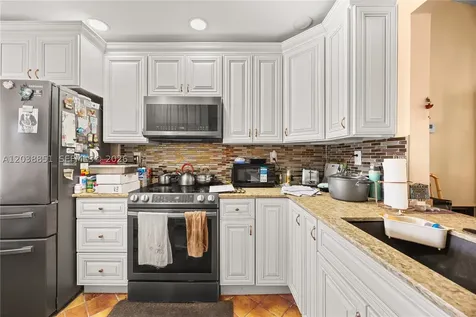 2065 SW 17th Drive Deerfield Beach FL 33442