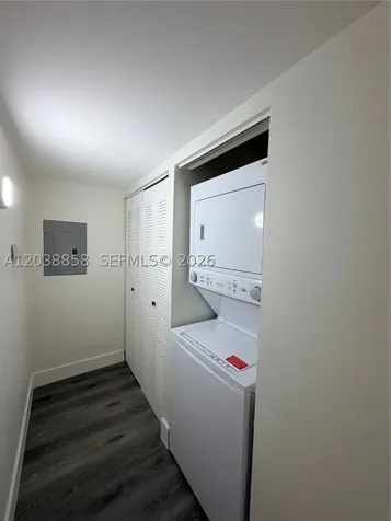 4705 SW 62nd Avenue Davie FL 33314