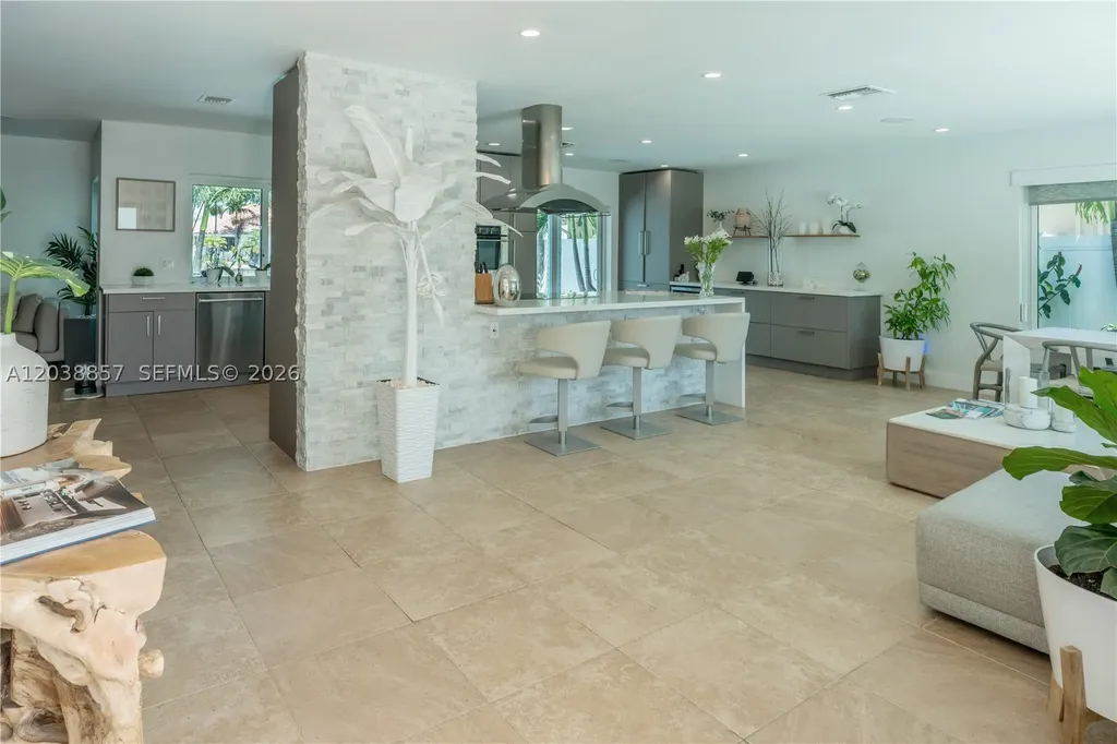 2711 NE 57th Court Fort Lauderdale FL 33308