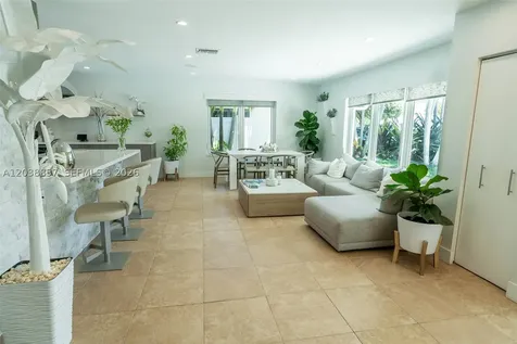 2711 NE 57th Court Fort Lauderdale FL 33308