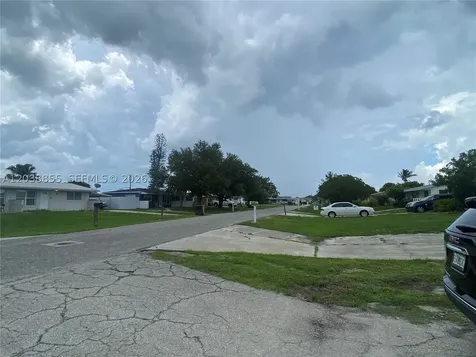 1111 N Vineyard Street Lehigh Acres FL 33936