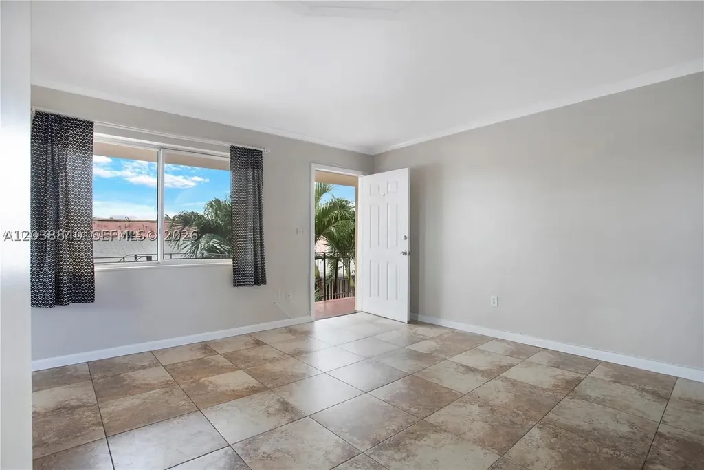 1020 SW 7th Street Miami FL 33130