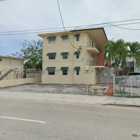 1020 SW 7th Street Miami FL 33130