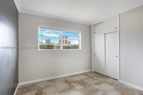 1020 SW 7th Street Miami FL 33130