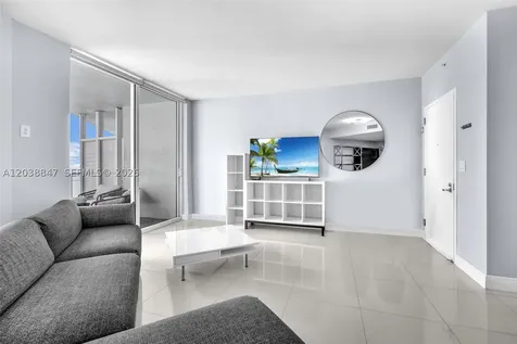 1900 N Bayshore Drive Miami FL 33132