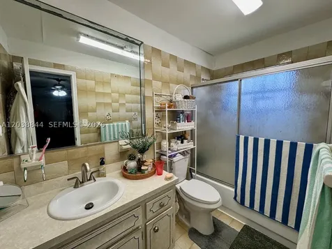 15940 NW 37th Place Miami Gardens FL 33054