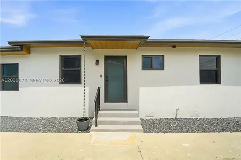 1861 NW 27th Street Miami FL 33142