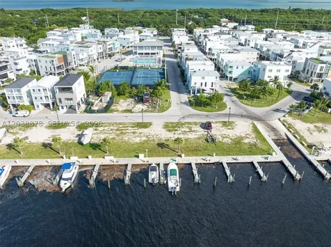94825 Overseas Highway #123 Key Largo FL 33037
