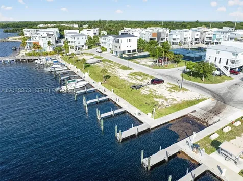 94825 Overseas Highway #123 Key Largo FL 33037