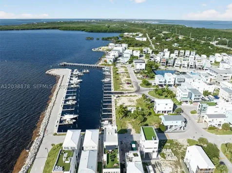 94825 Overseas Highway #123 Key Largo FL 33037