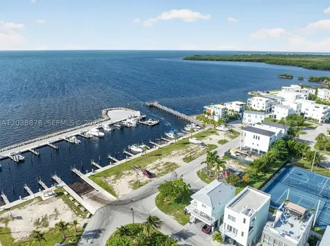 94825 Overseas Highway #123 Key Largo FL 33037