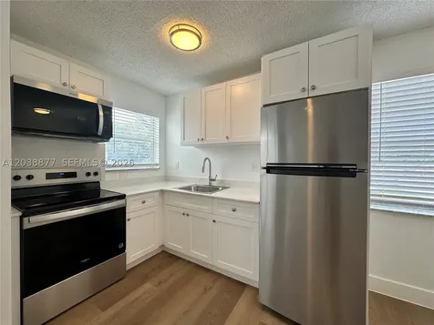 5661 SW 36th Court Davie FL 33314
