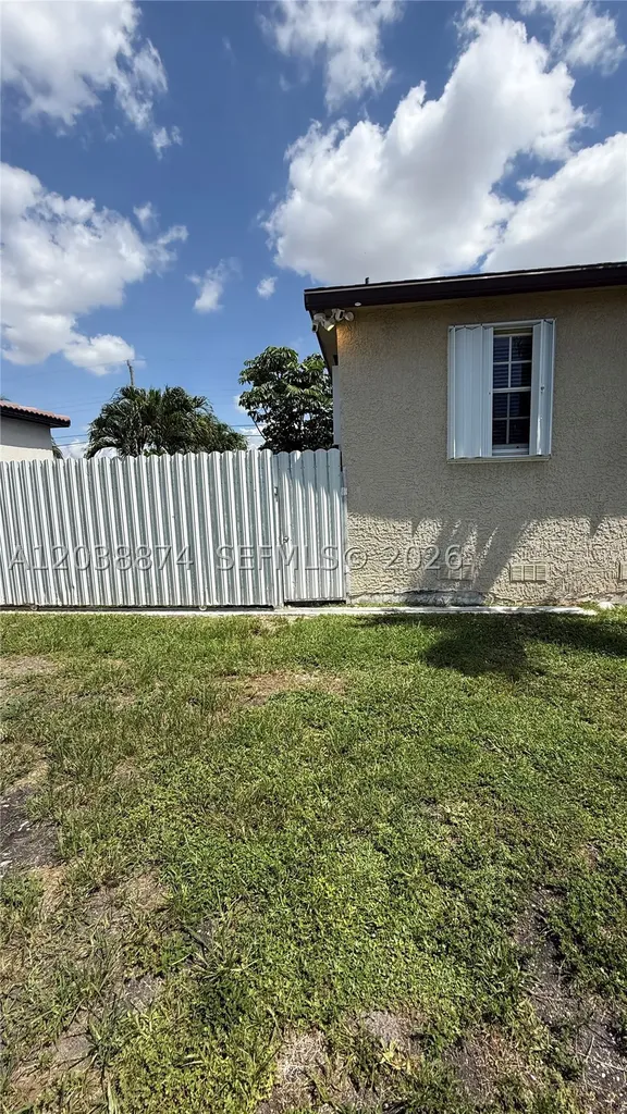 8281 SW 28th Street Miami FL 33155