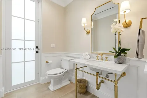 6751 SW 76th Terrace South Miami FL 33143