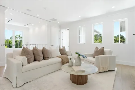 6751 SW 76th Terrace South Miami FL 33143