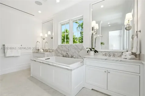 6751 SW 76th Terrace South Miami FL 33143
