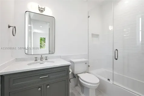 6751 SW 76th Terrace South Miami FL 33143