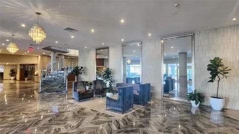 5401 Collins Avenue Miami Beach FL 33140