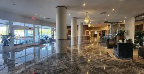5401 Collins Avenue Miami Beach FL 33140