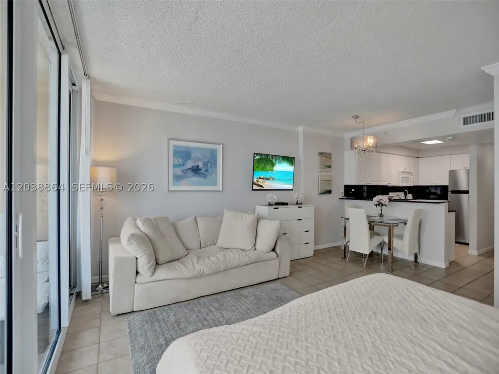 2501 S Ocean Drive Hollywood FL 33019