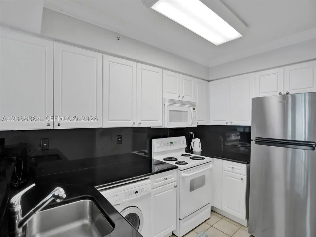 2501 S Ocean Drive Hollywood FL 33019