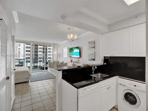 2501 S Ocean Drive Hollywood FL 33019