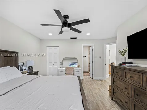 11010 SW 13th Street Pembroke Pines FL 33025