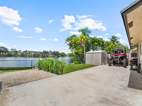 11010 SW 13th Street Pembroke Pines FL 33025