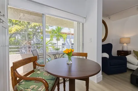 5838 SW 74th Terrace South Miami FL 33143