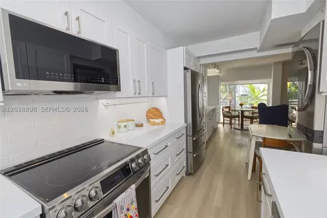 5838 SW 74th Terrace South Miami FL 33143