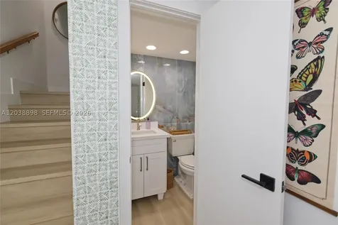 5838 SW 74th Terrace South Miami FL 33143
