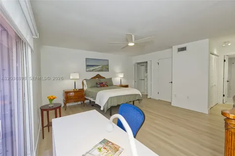 5838 SW 74th Terrace South Miami FL 33143