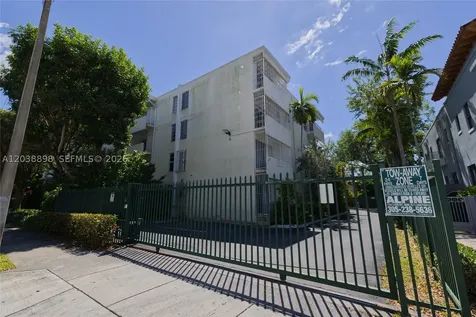 5838 SW 74th Terrace South Miami FL 33143