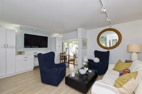 5838 SW 74th Terrace South Miami FL 33143