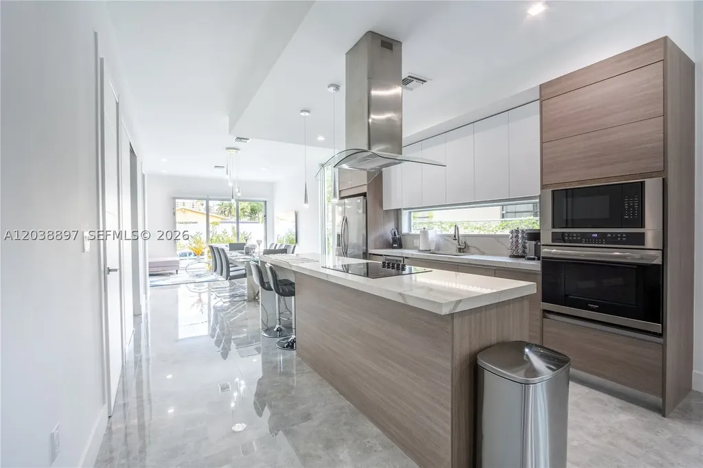 3461 SW 25th Street Miami FL 33133